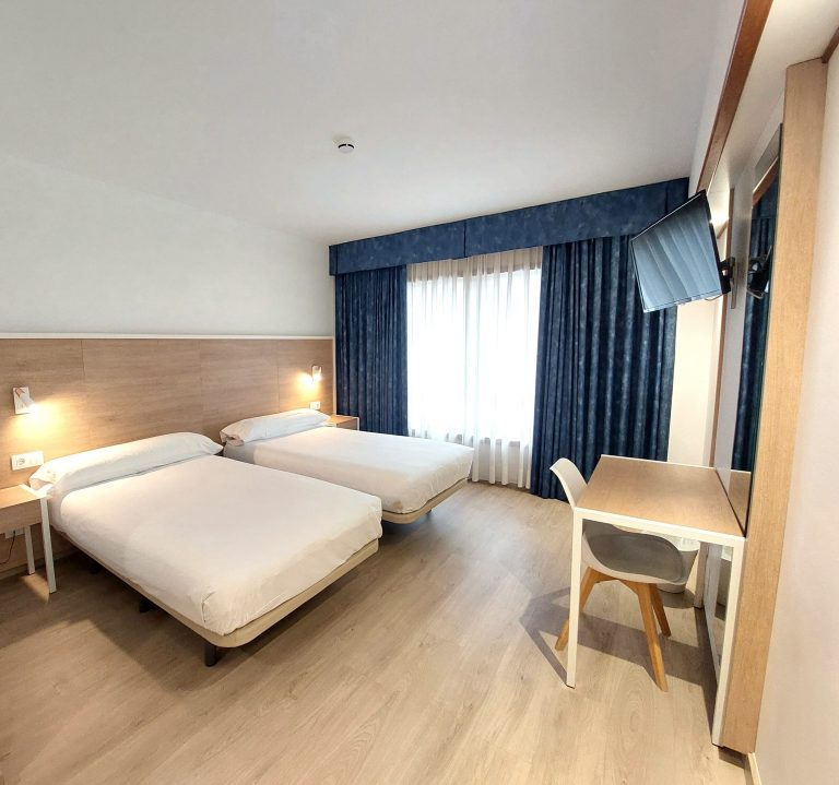 Moderno hotel de 2* en Arteixo. Cerca del polígono industrial de Sabón y Marineda City la mayor zona comercial de A Coruña > Viajes de negocios > Turismo